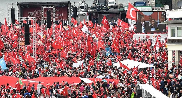 török tüntetés németország