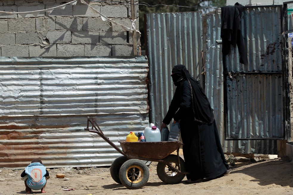 A jemeni nők több mint kétharmada még iskolát se látott soha, így analfabéta Forrás: AFP/Mohammed Huwais
