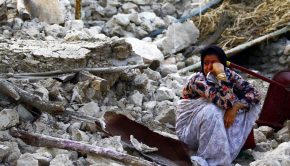 2013. április 9-én a Richter-skála szerinti 6,1-es erősségű földrengés volt Irán déli részén Forrás: MTI/EPA/Fars News Agency/Mohammad Fatemi