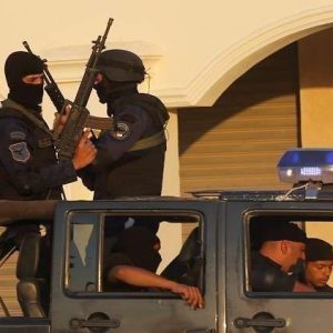 Fotó: Reutres. A képen az egyiptomi biztonsági erők tagjai.