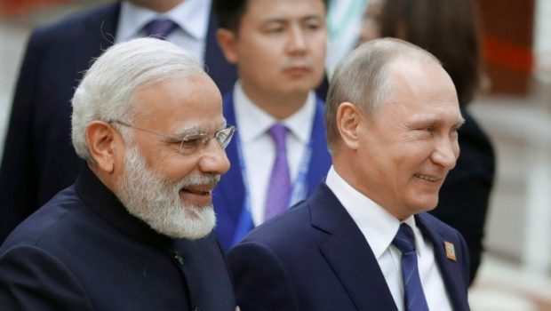 Washington megfenyegette Indiát amiért Oroszországgal szövetkezik